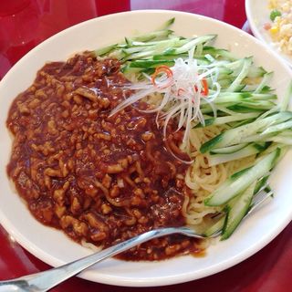 ジャージャー麺(祥龍房)