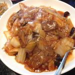 牛バラ餡掛けご飯(祥龍房)