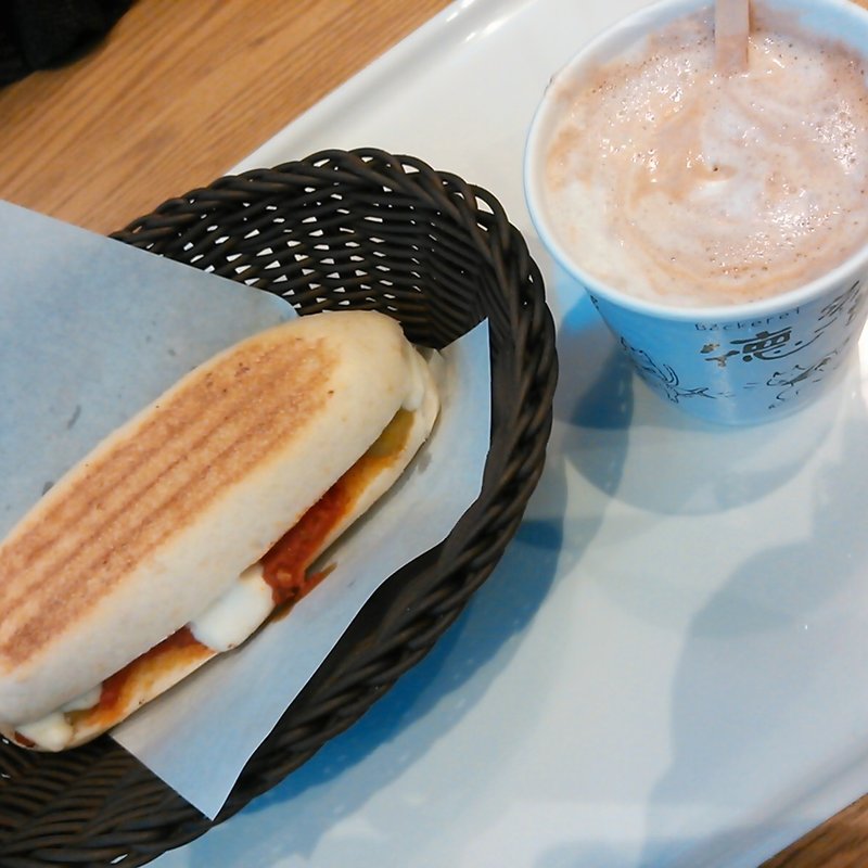 パニーニ(ベッカライ徳太郎)