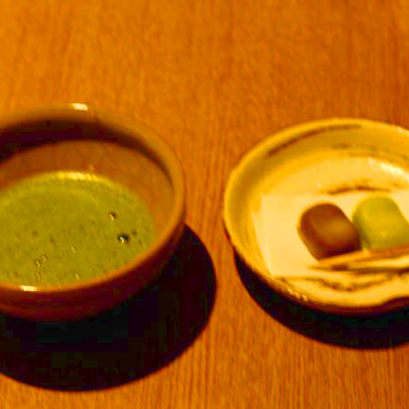 和菓子とお茶(英会話バー LanCul )