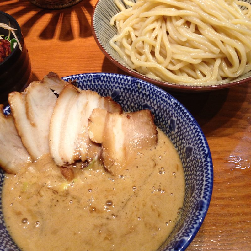 濃厚つけ麺＋半チャーシュー(百日紅)