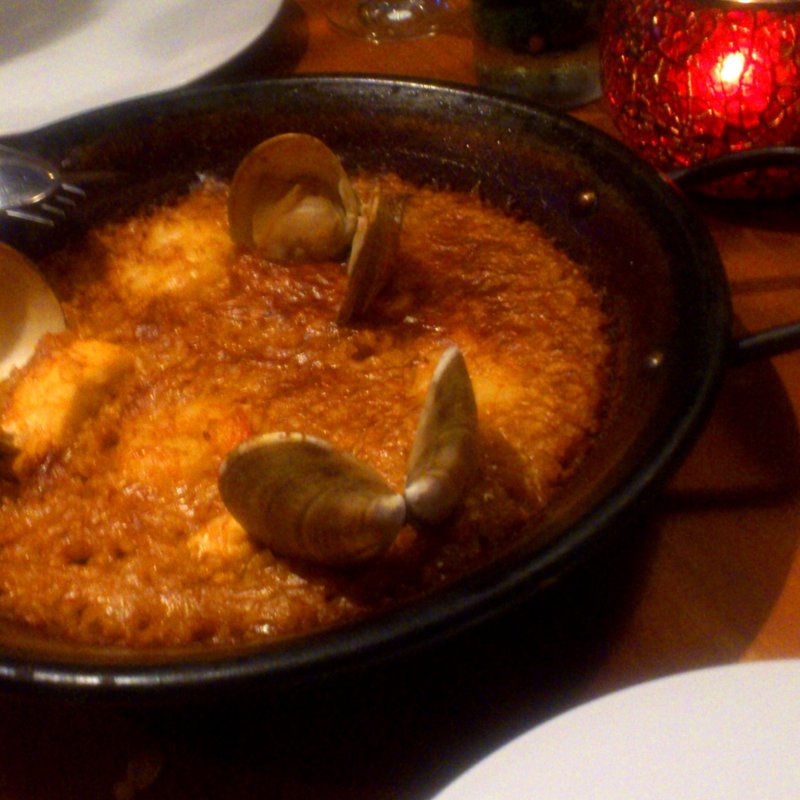 海の幸のパエリア(アズーロ （AZZURRO）)