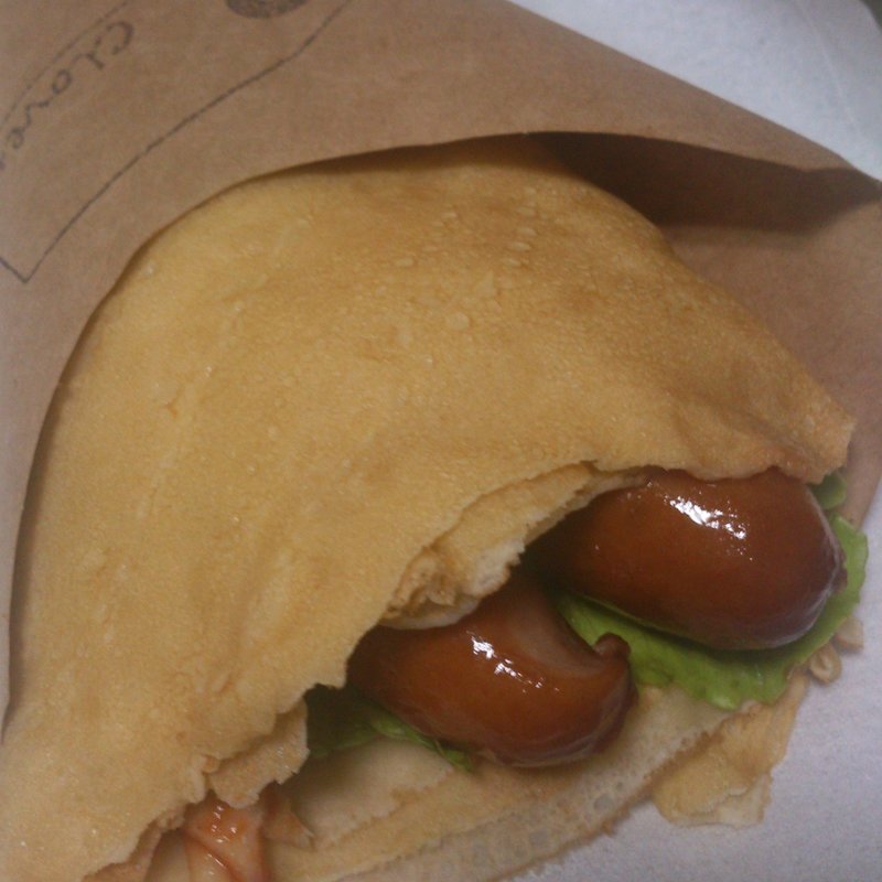 ウインナー＆チーズ(pie&crepe Clover)