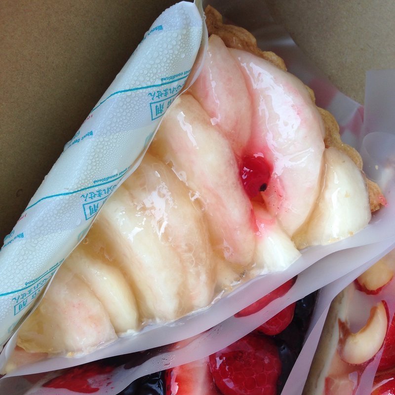 桃のタルト(キルフェボン 浜松店 )