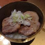 チャーシュー丼
