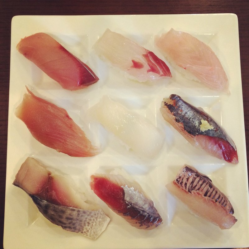 地魚にぎり(港鮨)