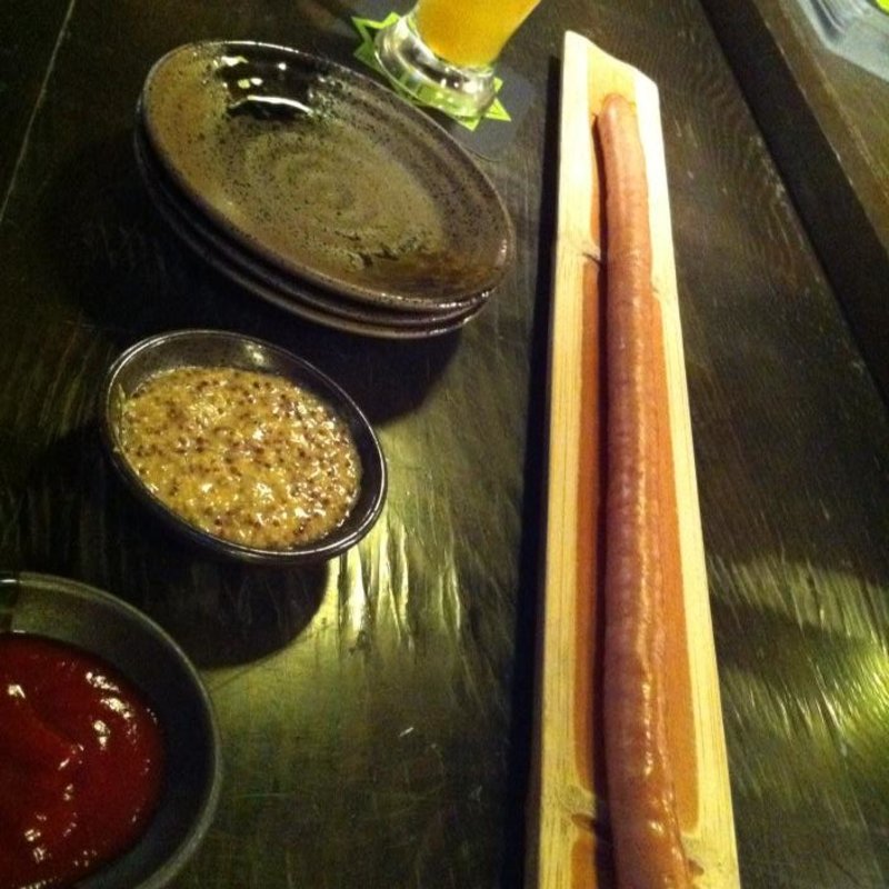 長いソーセージ(伊勢角屋麦酒蔵)