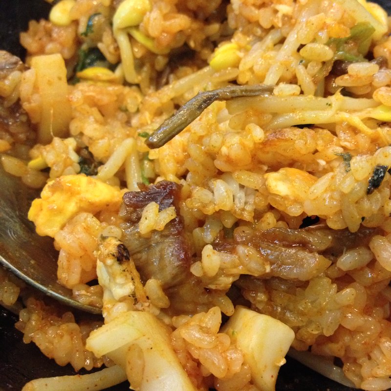 石焼ビビンバ(焼肉ハウスとんとん)