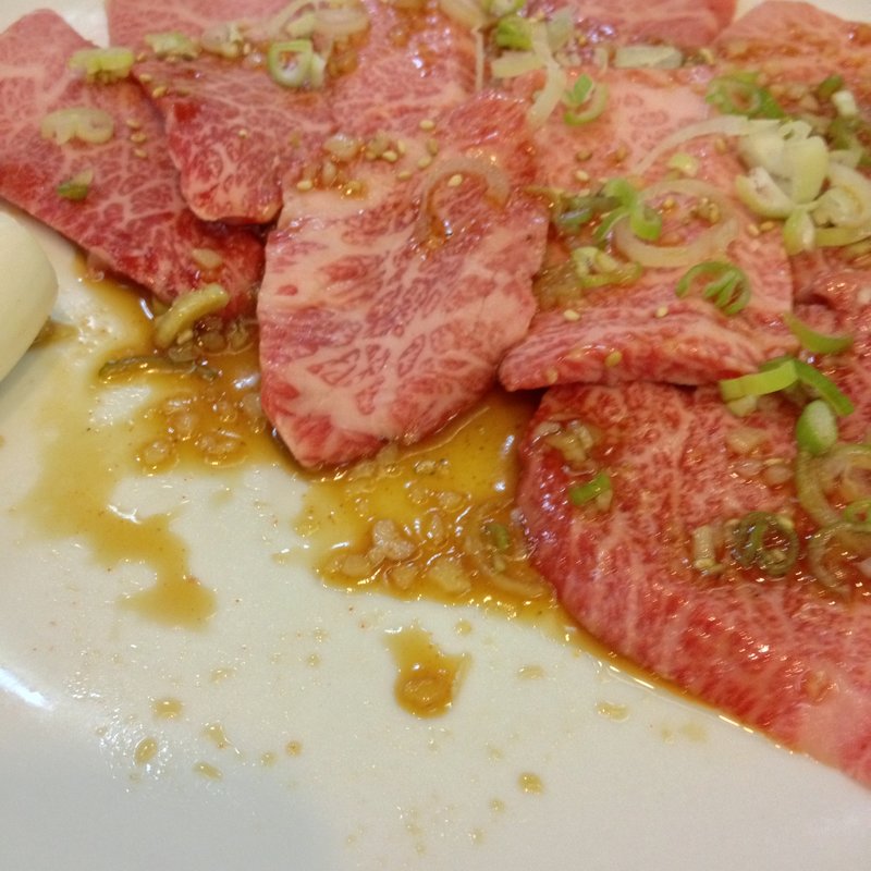 産地直送神戸牛カルビ(焼肉ハウスとんとん)