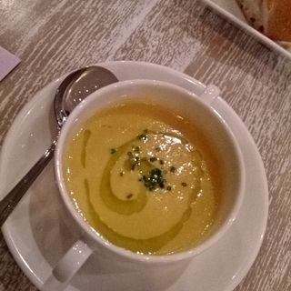 四季のディナーの今月のカップスープ(温)(伊太利庵厨房　四季の庭  )