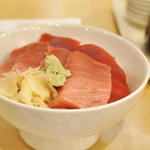 マグロ丼