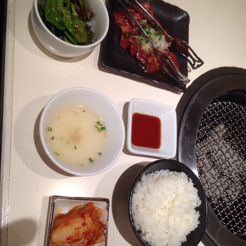 ハラミ定食(焼肉六区)