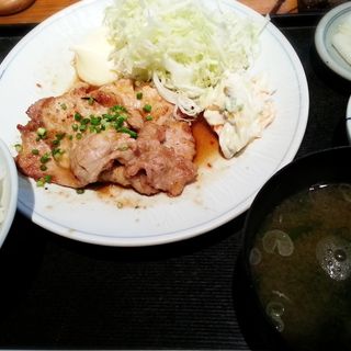 豚ロース生姜焼き定食(ほの字恵比寿店)