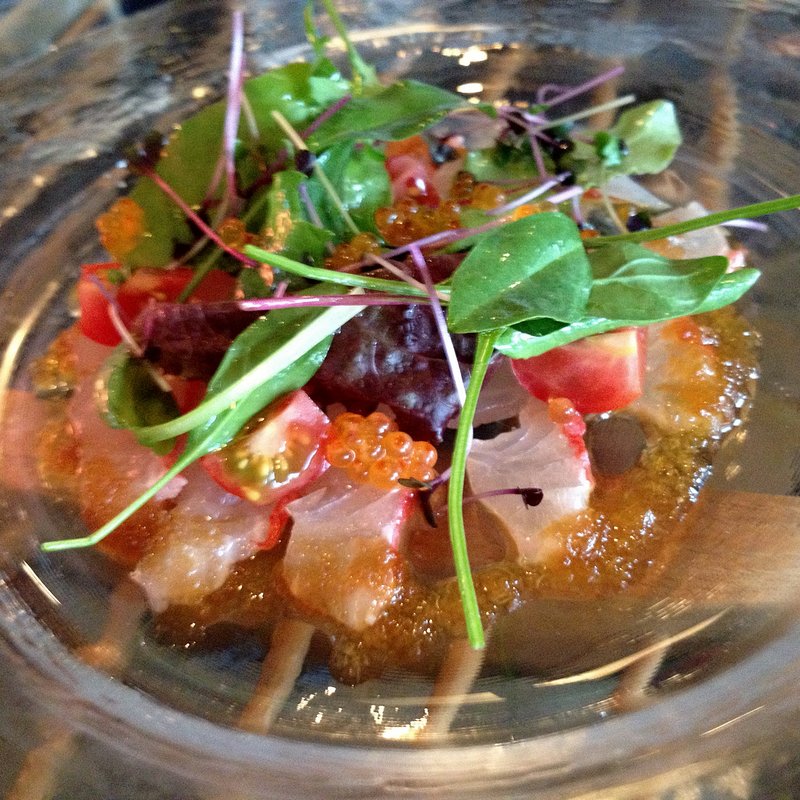 鮮魚のカルパッチョ(BRASSERIE monochrome)