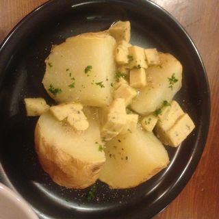 ほくほくポテトのアンチョビバター(バル モリノコ)