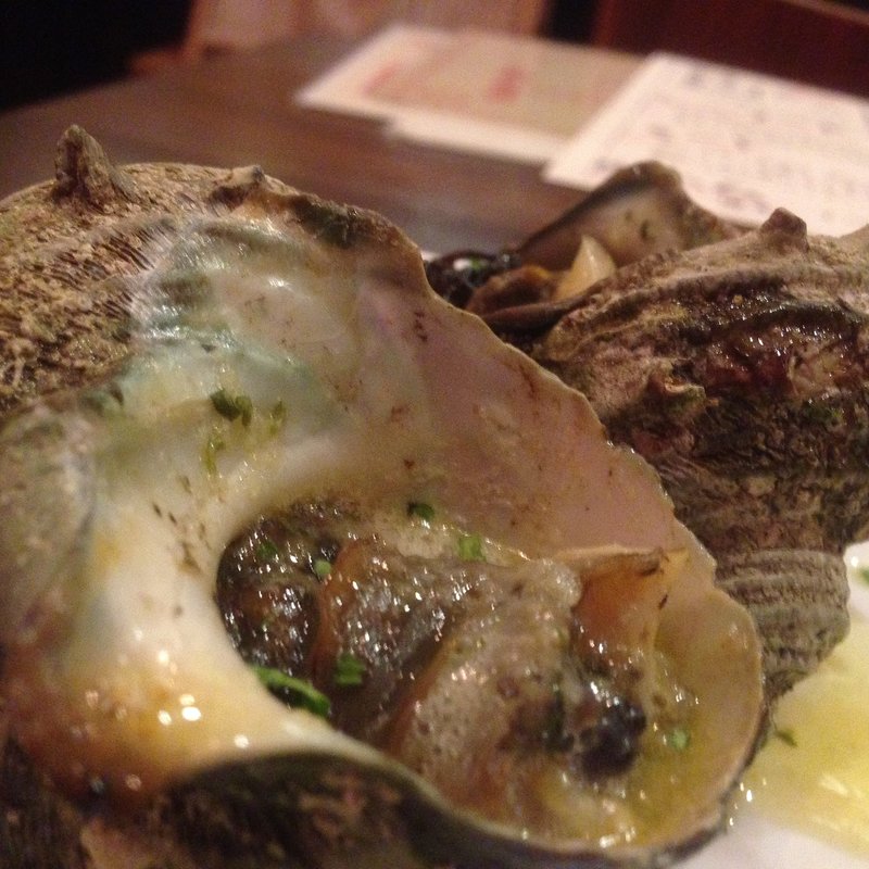 サザエのつぼ焼きガーリックバター（2個）(バル モリノコ)