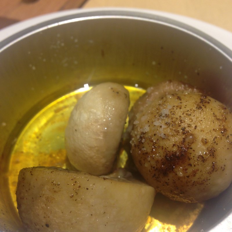 マッシュルームのオイル和え(ピッツァフォルノカフェ （PIZZA　FORNO　CAFE）)