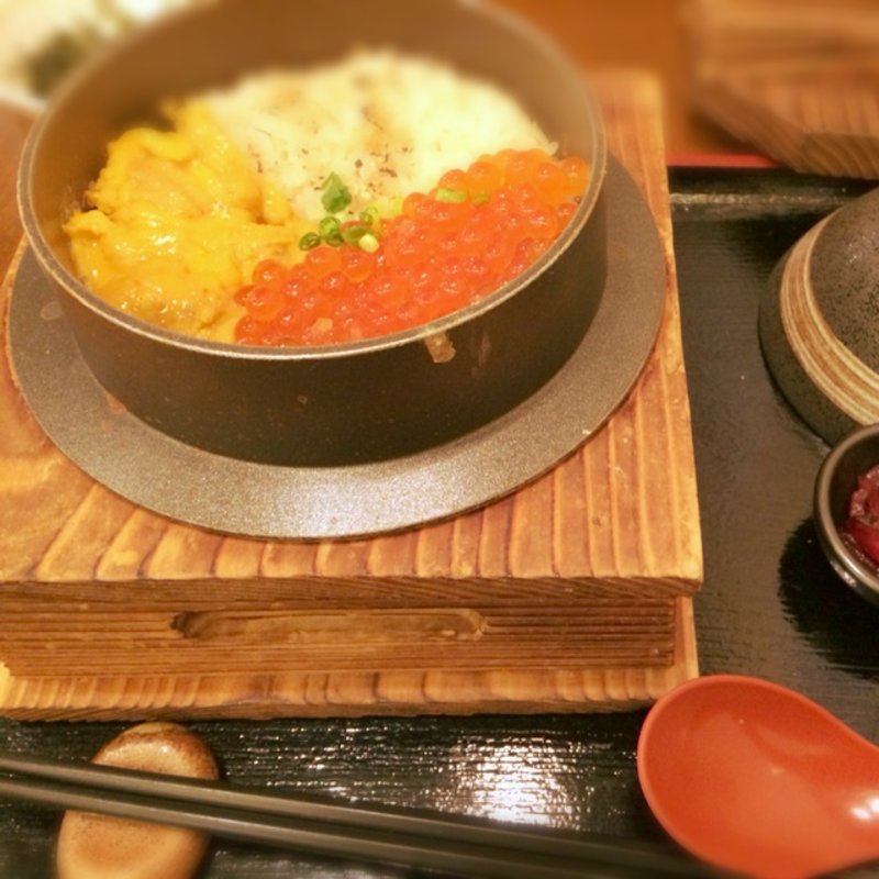 生しらす三色(鎌倉釜飯かまかま 本店)