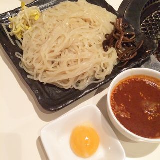 元祖つけ冷麺(焼肉 六区)