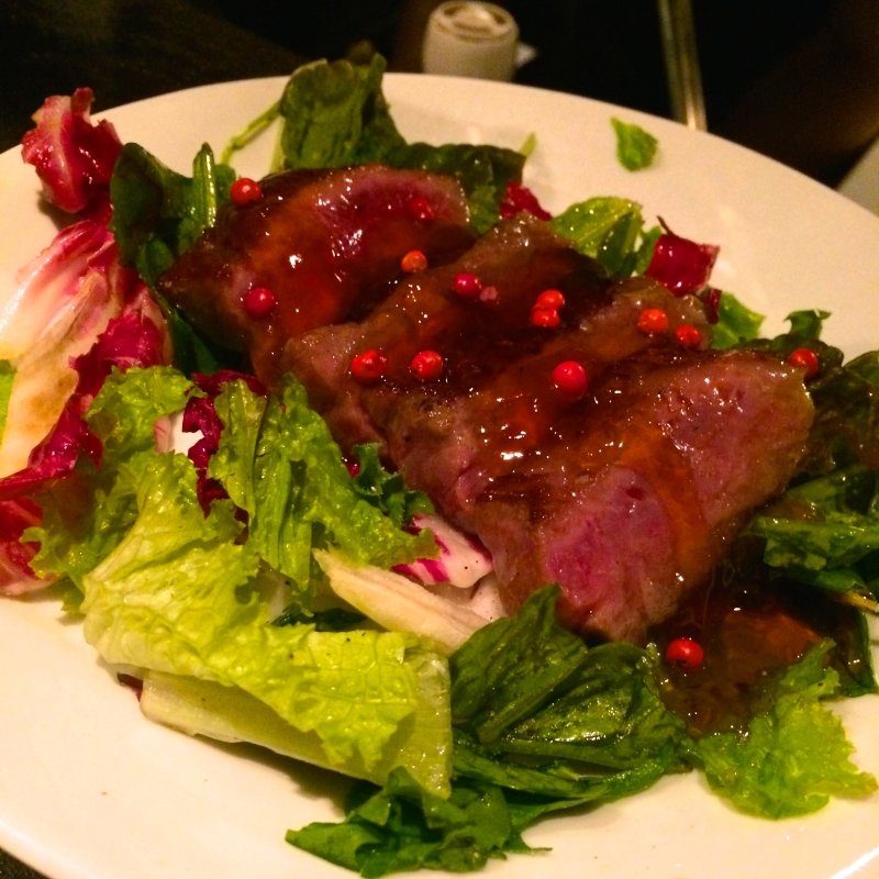 和牛トロサラダ仕立て(Whisky Gibier Bar&Shop 代々木上原)