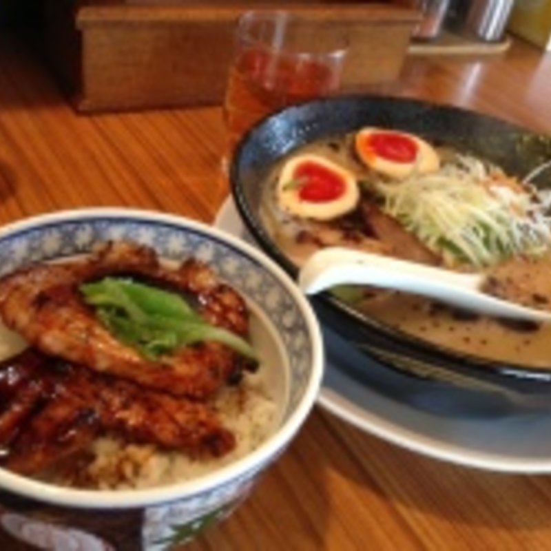 味玉ラーメン＆豚丼(天地人　日本橋店)