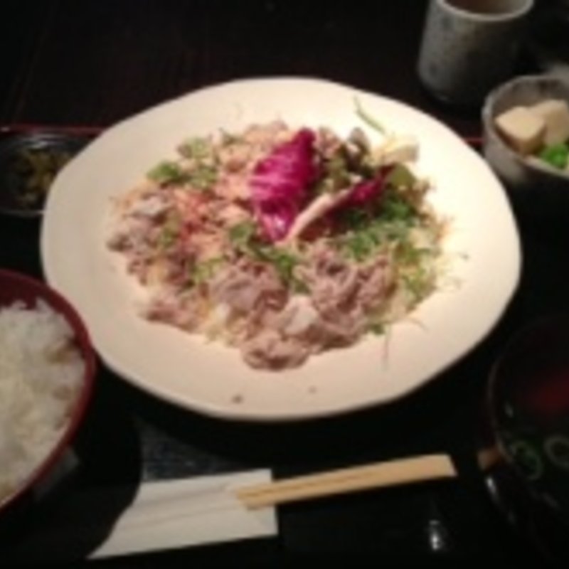 豚しゃぶ定食(北浜ひな)