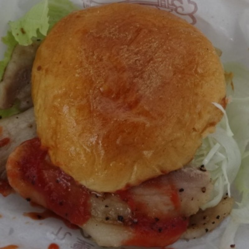 九重“夢”バーガー（豚ガー）(九重“夢”大吊橋 天空館２号店)