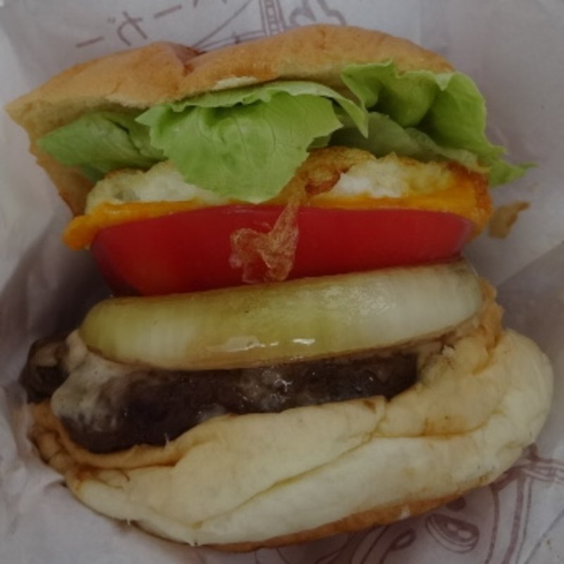 九重“夢”バーガー（モモガー）(九重“夢”大吊橋 天空館２号店)