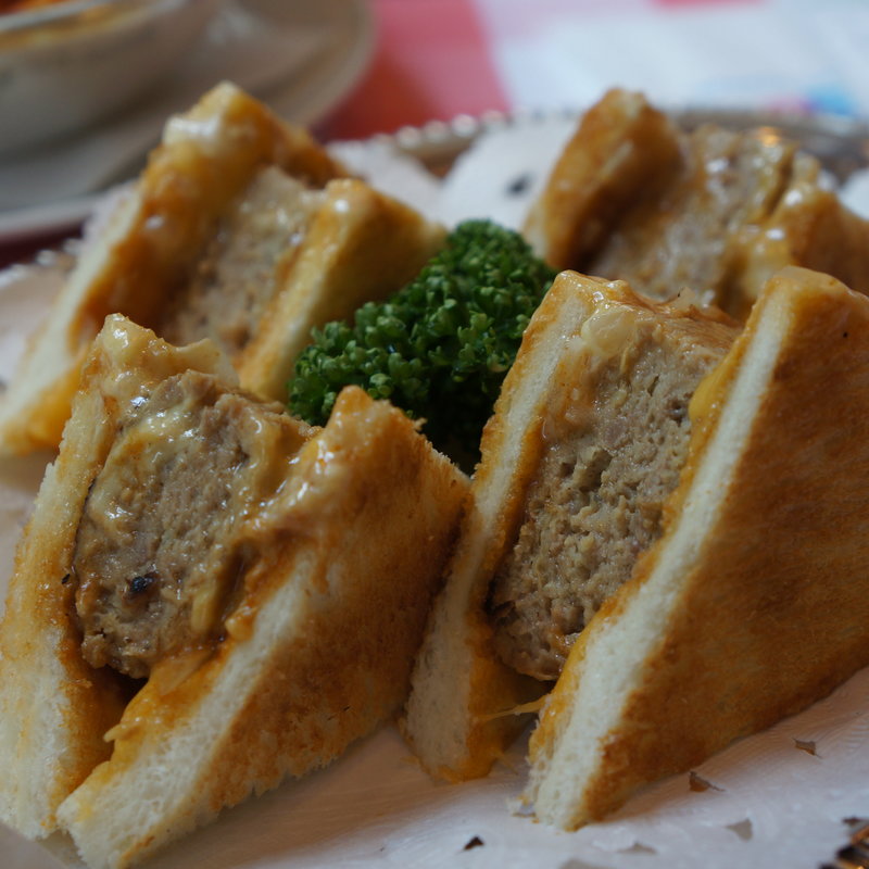 ハンバーグサンド(イノダコーヒ　本店)