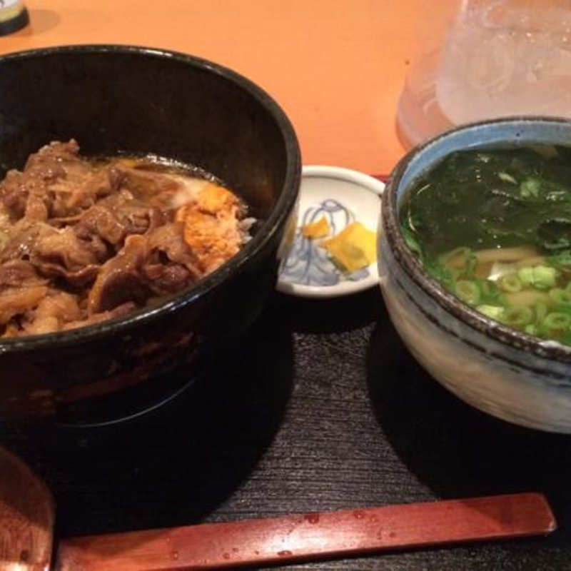 牛とじ丼セット(大地のうどん　博多駅ちかてん)