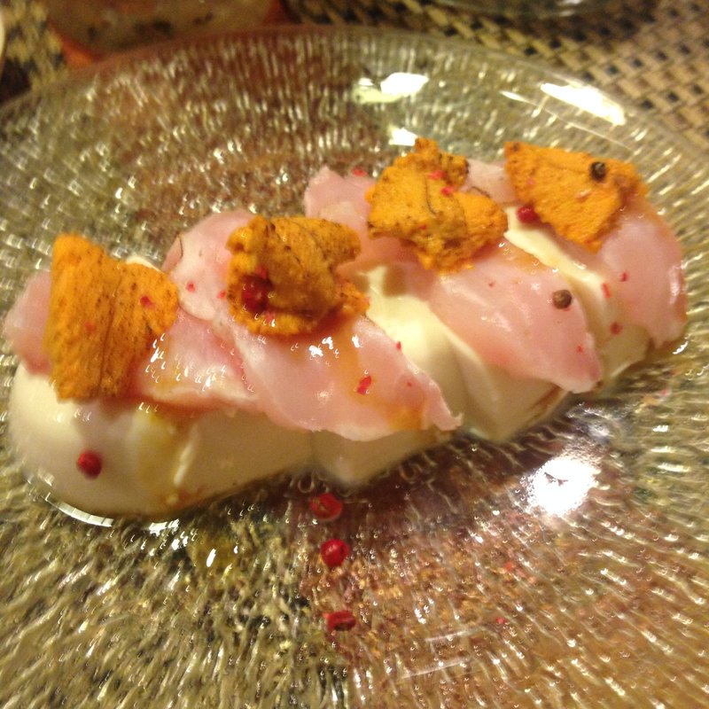 奴 白身魚と雲丹のせ(Sushi You)