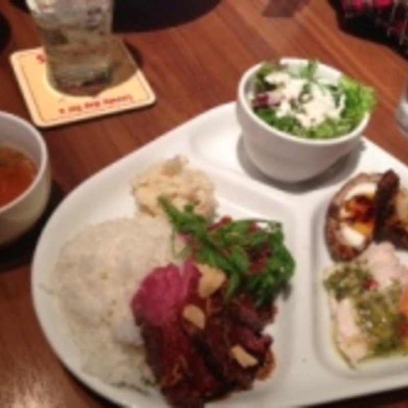 ﾛｰｽﾄﾋﾞｰﾌﾌﾟﾚｰﾄ(ロンドンスタンド)