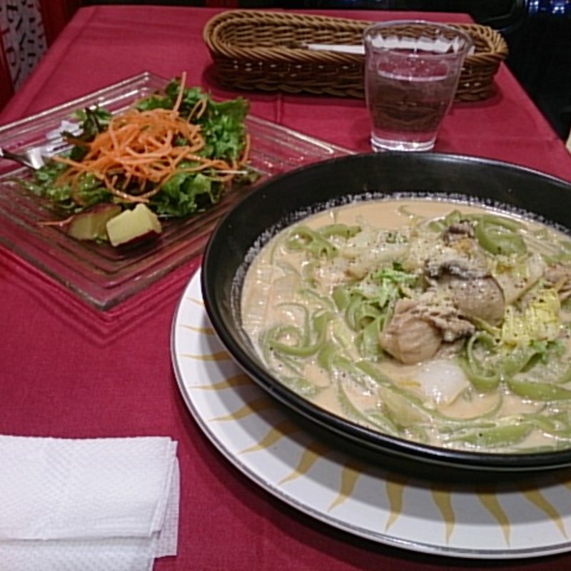 牡蠣のクリームソース　ほうれん草パスタ(横浜ビール 驛の食卓)