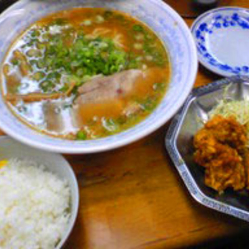 から揚げ定食(鳳林)