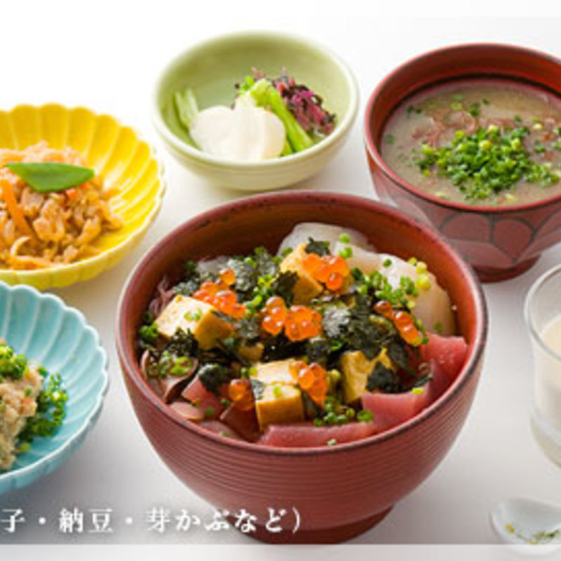 ばくだん丼(熊さわ)