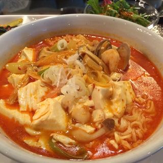 海鮮純豆腐チゲ定食(韓国料理 宮)