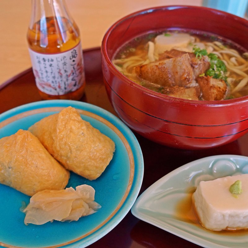 沖縄そば(神着 （かぬちゃ）)