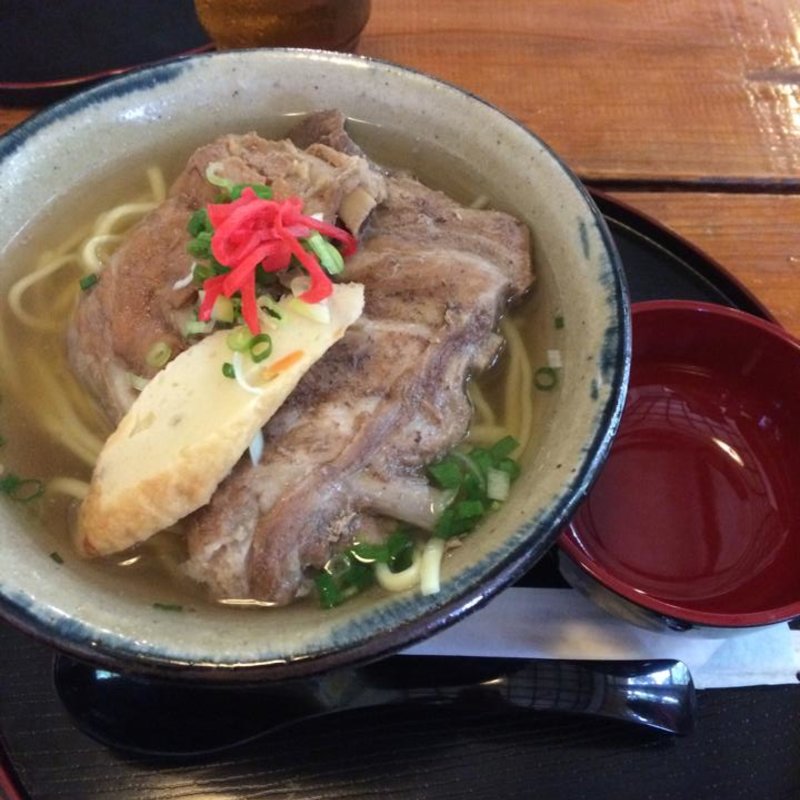 ソーキそば(食事処　やらぼ)