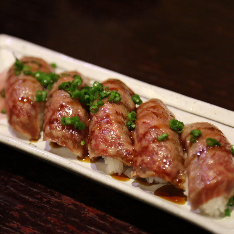 石垣牛にぎり(海人居酒屋　源 平得店)