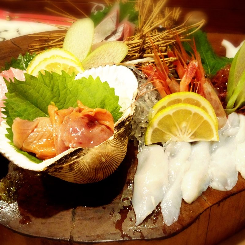 本日の鮮魚おすすめ刺身盛り(香家)