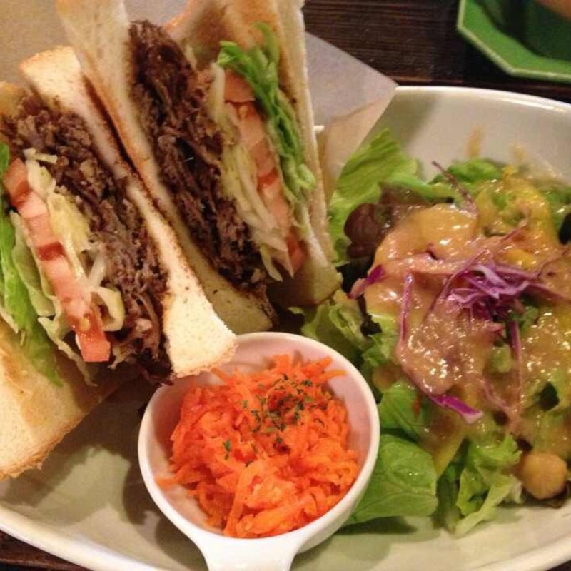 コンビーフサンド(ドリトル)