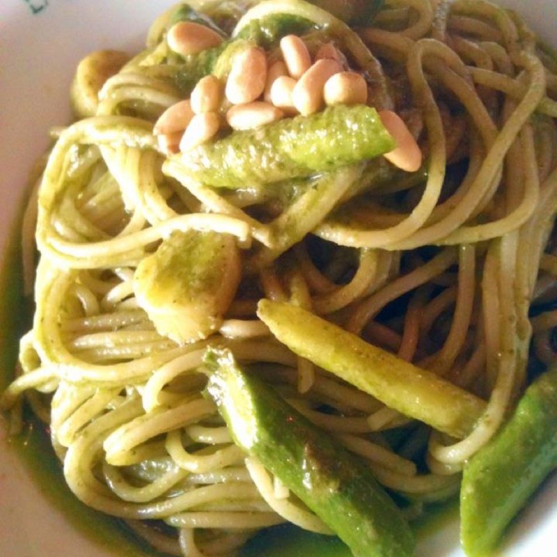 帆立とアスパラガスのジェノバソース(カフェ ラ・ボエム 自由が丘 （Cafe La Boheme）)