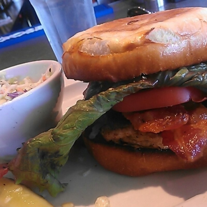 クラブケーキ・サンドウィッチ(The 5 Spot Neighborhood Kitchen and Bar)