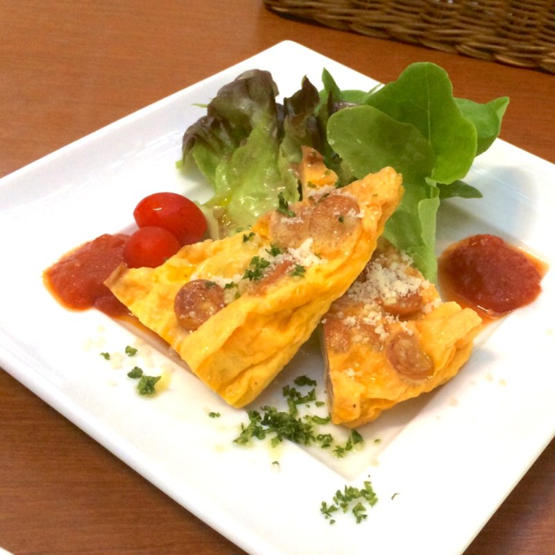 狛江野菜を入れたシェフ推薦!!　兵庫県やまぶき玉子のフリッタータ(ラ・ベファーナ　汐留店)