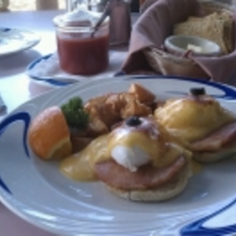 クラッシック・エッグ・ベネディクト(Mariposa)