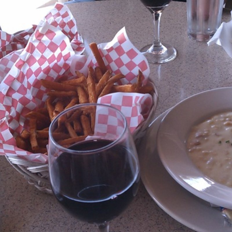 クラムチャウダー(Schooners Restaurant)