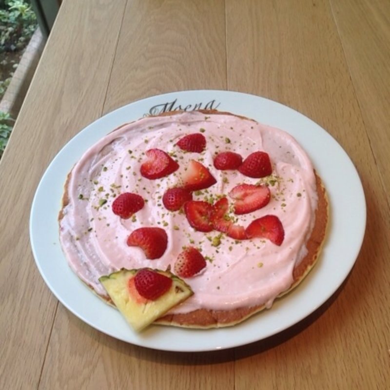 いちごみるくパンケーキ(Moena CAFE)