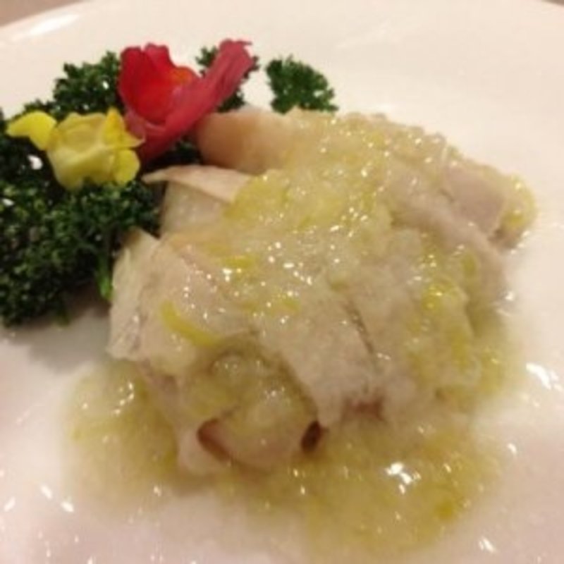 和歌山産蒸し鶏の生姜ソース(帝塚山菜都)