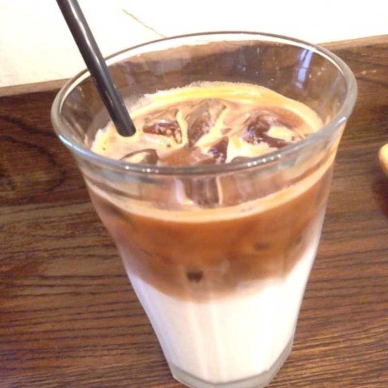 杏仁ラテ(ハリッツ 上原店)