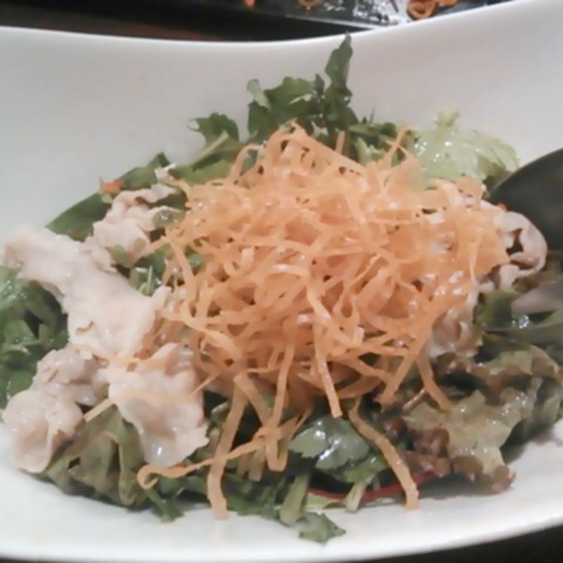 香味野菜と豚しゃぶサラダ　ベトナム風ソース(コックマン)